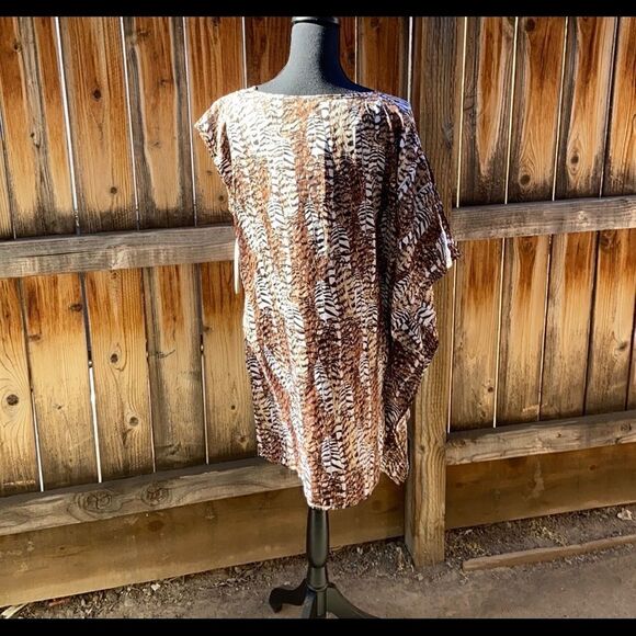 Dana Bachman blouse cold shoulder brown black tan geometric belted batwing Large - Picture 5 of 9
